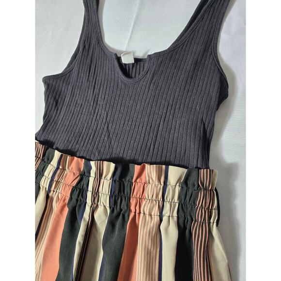 Women's Summer Sleeveless Tank Romper Short Jumpsuit Size XL - Picture 2 of 6